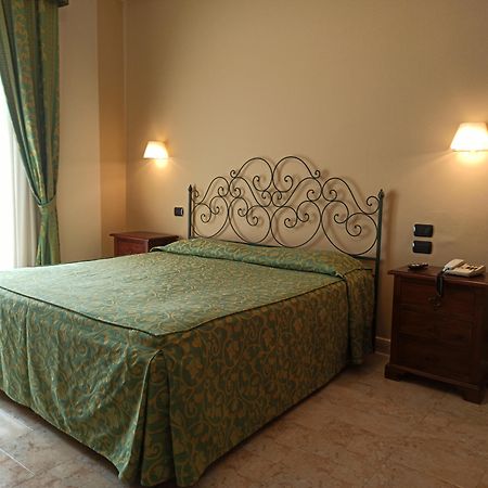 Hotel Primavera Dell'Etna Zafferana Etnea Eksteriør bilde