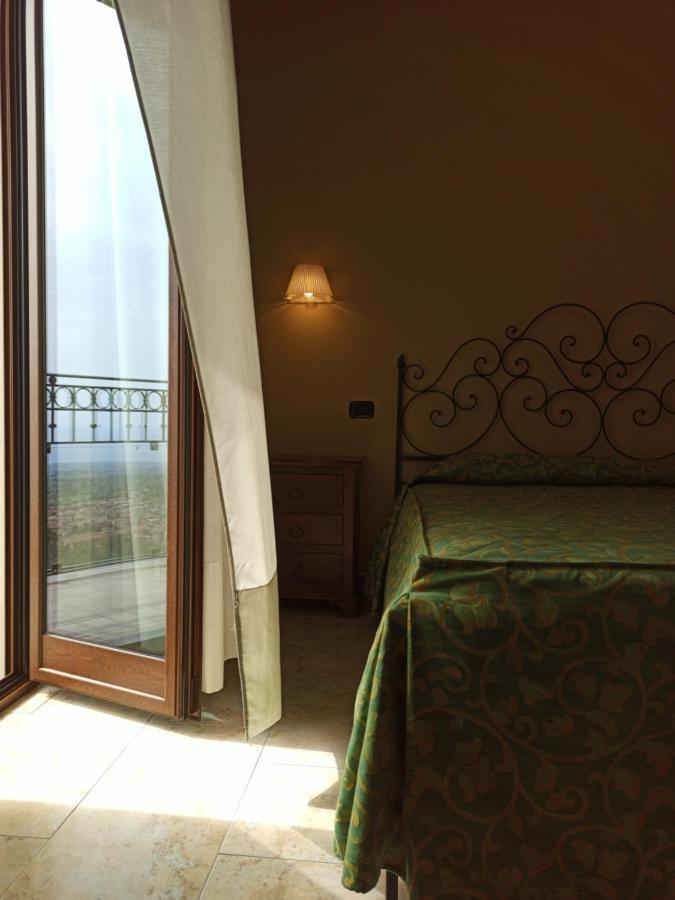 Hotel Primavera Dell'Etna Zafferana Etnea Eksteriør bilde